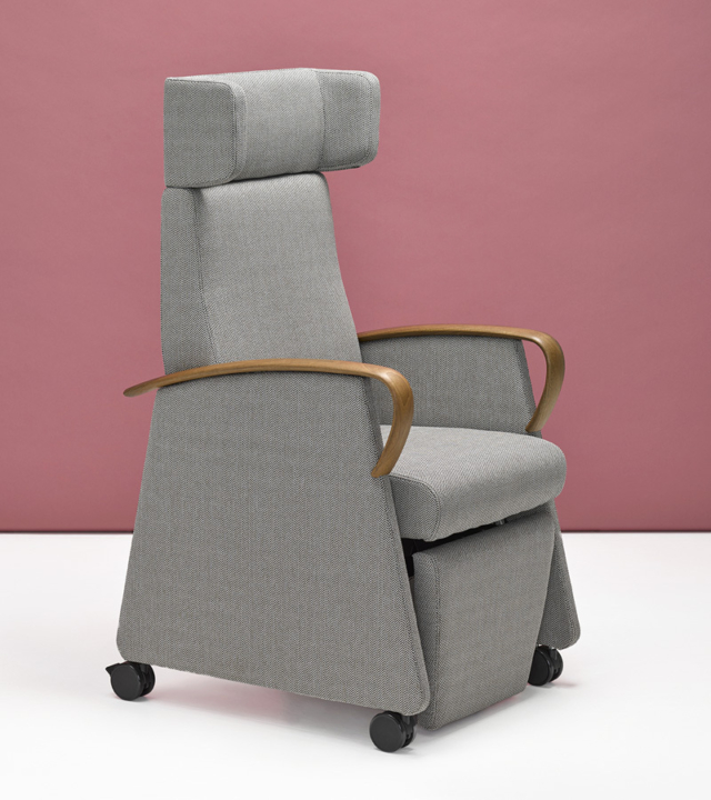 Fauteuil de repos à roulettes